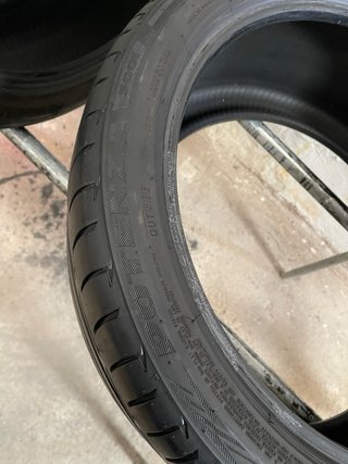 2x 275/35 R20 102Y Bridgestone Potenza S001 RFT