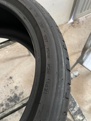 2x 275/35 R20 102Y Bridgestone Potenza S001 RFT