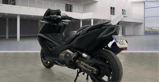 Kymco AK550 Negra Automática