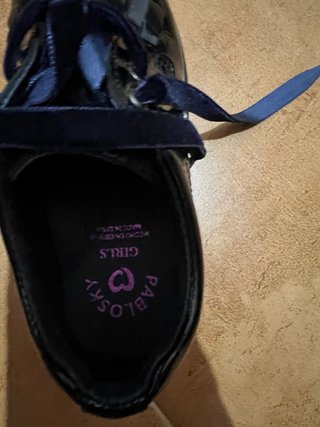 Zapatos Pablosky niña charol azul