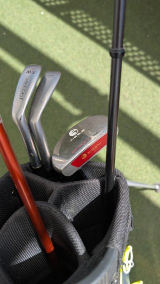 Bolsa de golf con palos