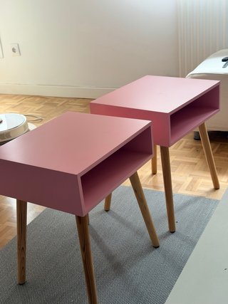 2 Mesitas de noche madera rosa