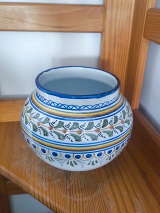 Jarrón de cerámica decorado