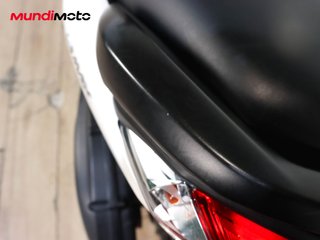 YAMAHA NMAX