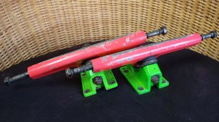 Ejes Longboard Caliber II 180mm + Tornillos