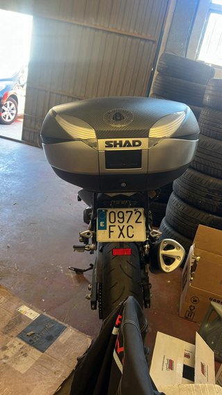 Kawasaki Z750 Negra y Plateada