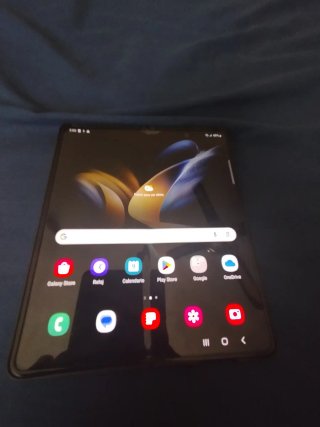 Samsung Galaxy Z Fold 4