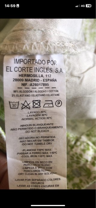 Shorts florales verdes y blancos