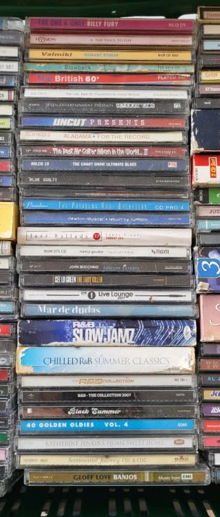 Lote 27 +120 CDs Varios Géneros