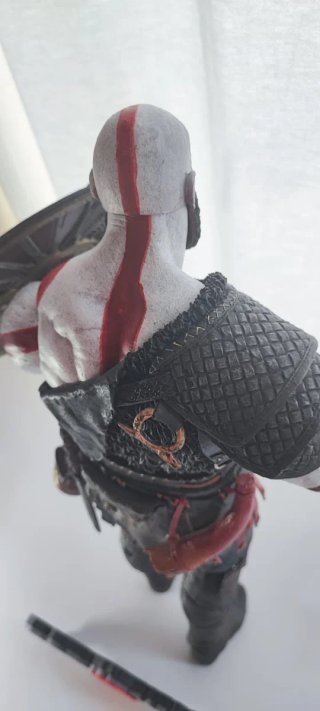 Figura Kratos God of War Neca XXL