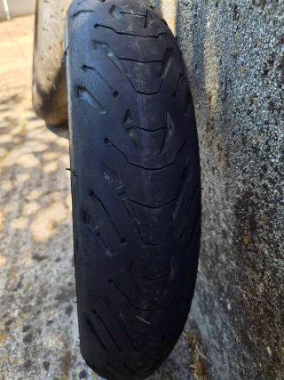 Neumático de moto