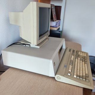 IBM 5160 XT Turbo + Monitor CRT + Teclado