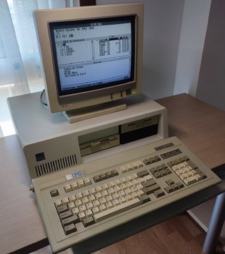 IBM 5160 XT Turbo + Monitor CRT + Teclado