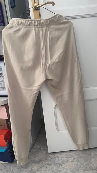 Pantalón chándal Nike beige