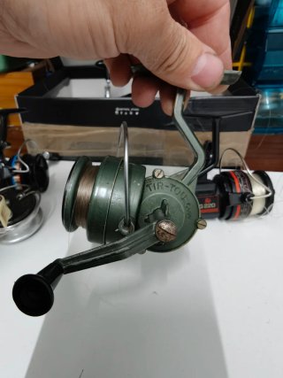Lote 4 carretes pesca antiguos Gladia Mitchell