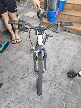 Bicicleta Rockrider Blanca y Azul