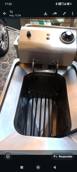 Lote máquina de cocina naranja y plateada