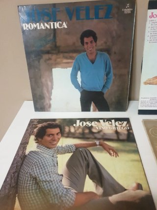 Vinilos de José Vélez