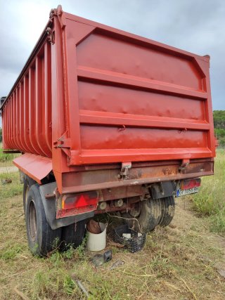 Semirremolque basculante aridos  fruhehauf d32c