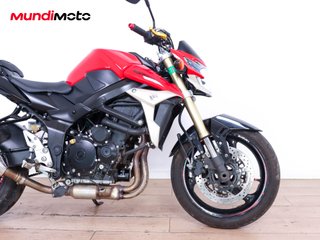 SUZUKI GSR 750
