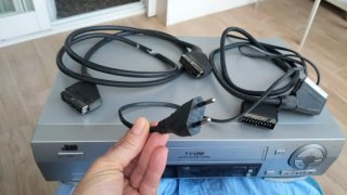 JVC HR-J674 VHS Hi-Fi T-V LINK