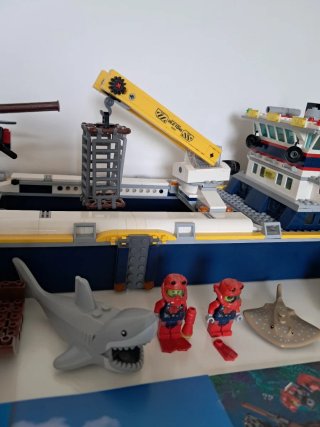 LEGO City 60266 Nave de Exploración Oceánica