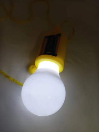 Lampada a batteria con cordino