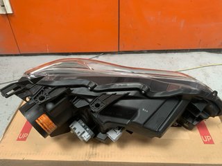 Faro izq. nuevo original Toyota GT86-Subaru BRZ
