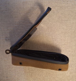 Funda móvil marrón TripMachine con imanes