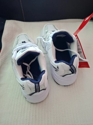 Zapatillas New Balance 530 Blancas Azul/plata.
