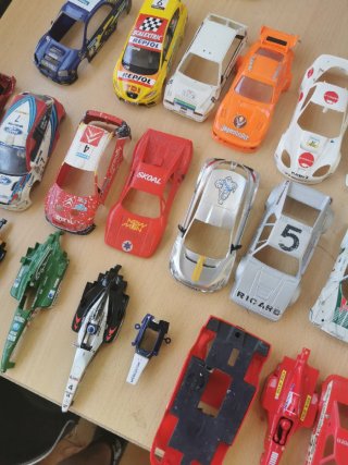 Lote 30 carrocerías Scalextric