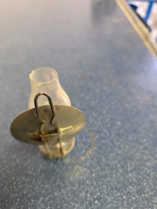 Lámpara de aceite antigua