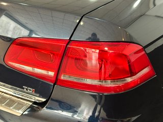 Volkswagen Passat 2012 ¡BUEN ESTADO FINANCIABLE!
