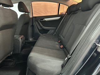 Volkswagen Passat 2012 ¡BUEN ESTADO FINANCIABLE!