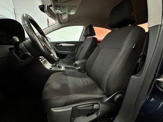Volkswagen Passat 2012 ¡BUEN ESTADO FINANCIABLE!