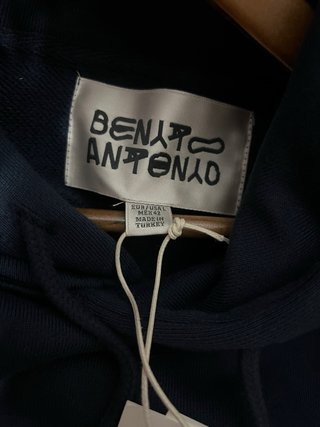 SUDADERA BENITO ANTONIO (BAD BUNNY) NUEVA