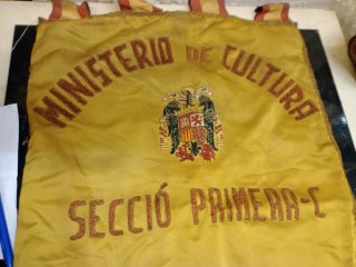 Estandarte  fallero.Ministerio de Cultura antiguo
