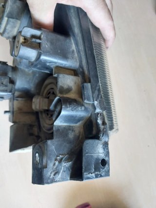Faros Delanteros Nissan Terrano