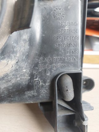 Faro Derecho (piloto)Nissan Terrano