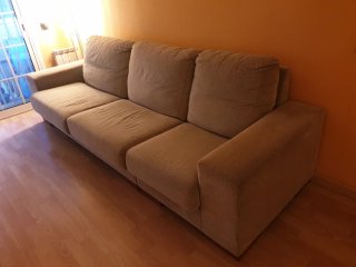 Sofá beige de tela
