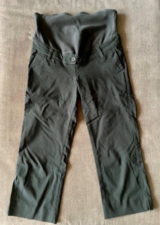 Ropa premamá, tres pantalones y una falda XS