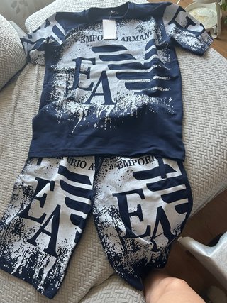 Conjunto Emporio Armani Azul y Blanco