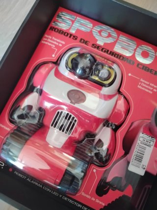 Bizak Spybots T.R.I.P. Robot Alarma
