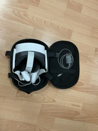 Oculus Meta Quest 3s + 2 giochi a pagamento in regalo