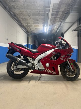 Yamaha YZF600R Thundercat Roja