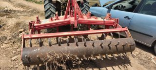 Subsolador topos agrícola 5 brazos con rodillo