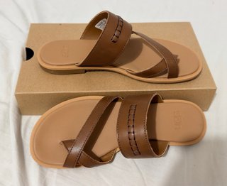 Sandalias UGG Marrones