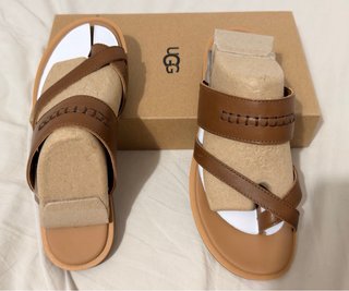 Sandalias UGG Marrones