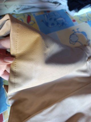 Pantalones cortos de piel anchos