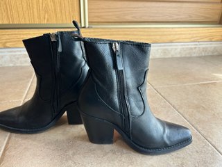 Botines piel Mango negros